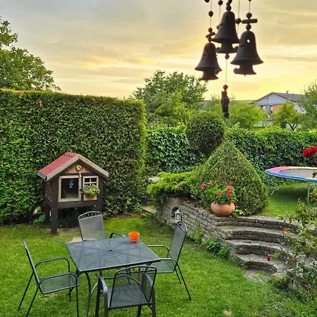 Vakantiehuis Clara Valis -