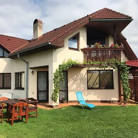 Clara Valis - Feriehus *