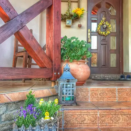 Feriehus Clara Valis - *